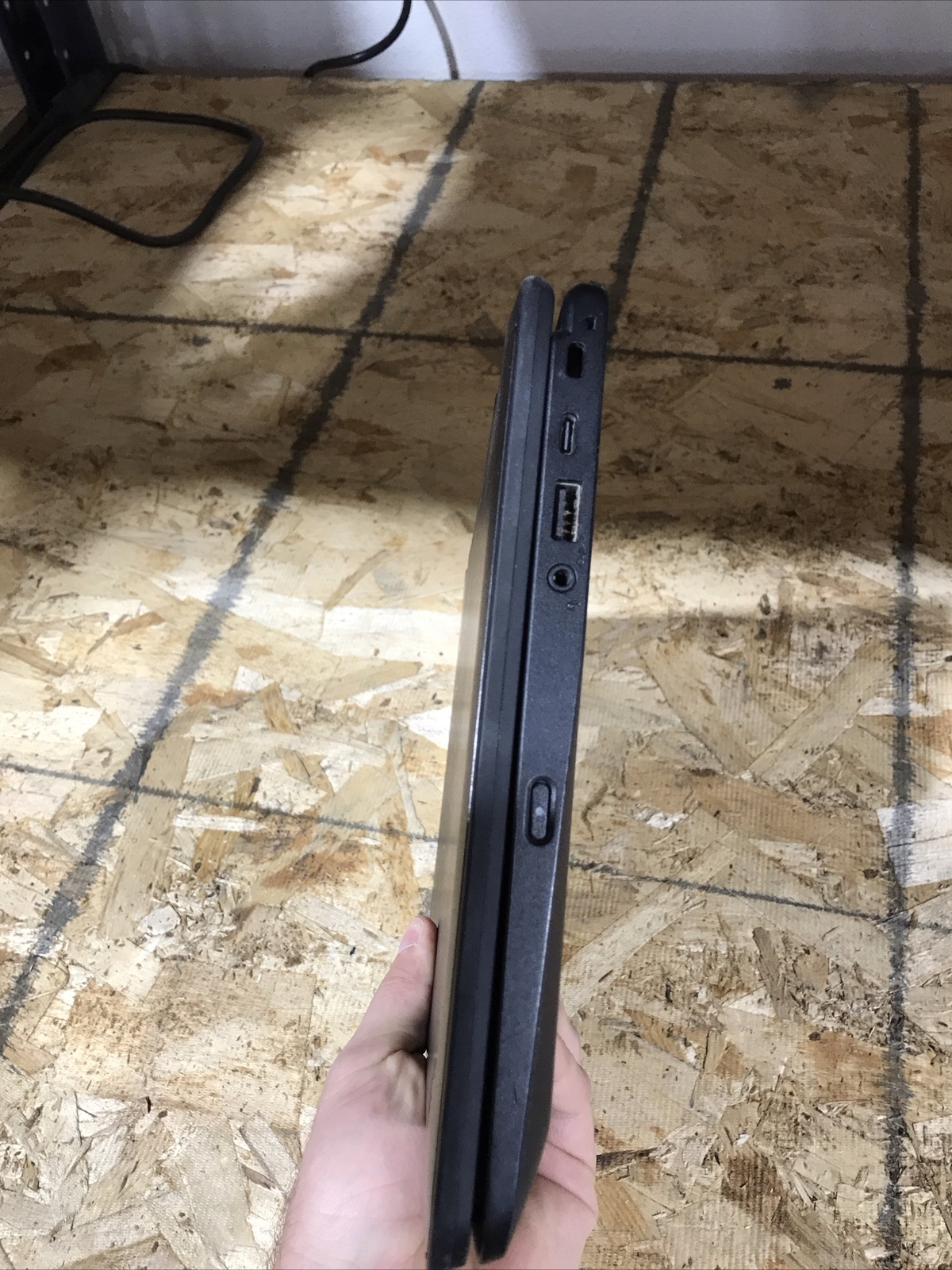 Lenovo Yoga 11e 5th Gen – Touch – Celeron N4100 4GB RAM NO HD H292