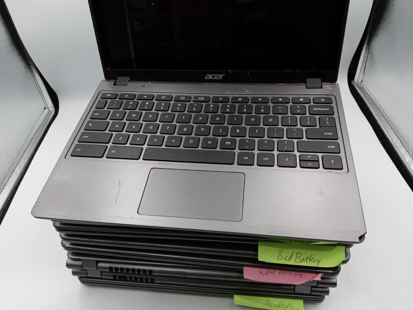 Lot of 8 – Acer C720 11.6″ Chromebook Laptops * FOR PARTS * VARIOUS ISSUES -RR