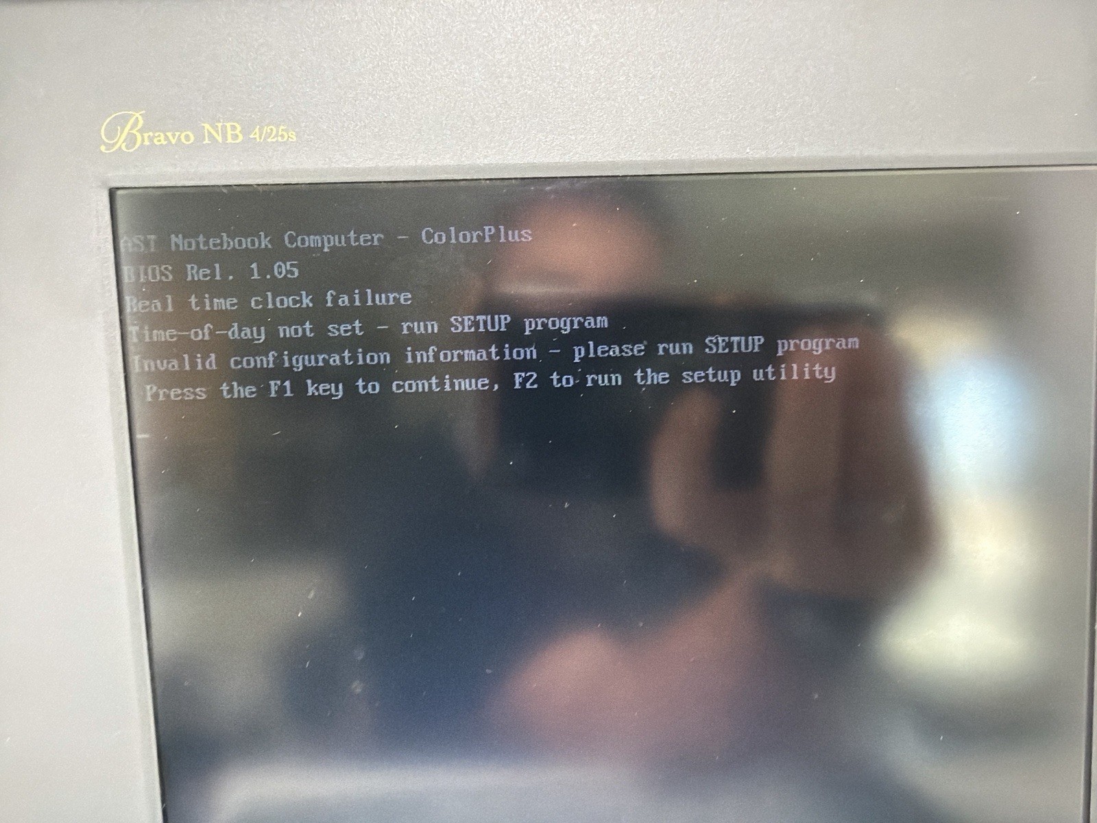 AST Bravo NB 4/25s 486 Laptop Boots Windows 3.1 w PSU Case