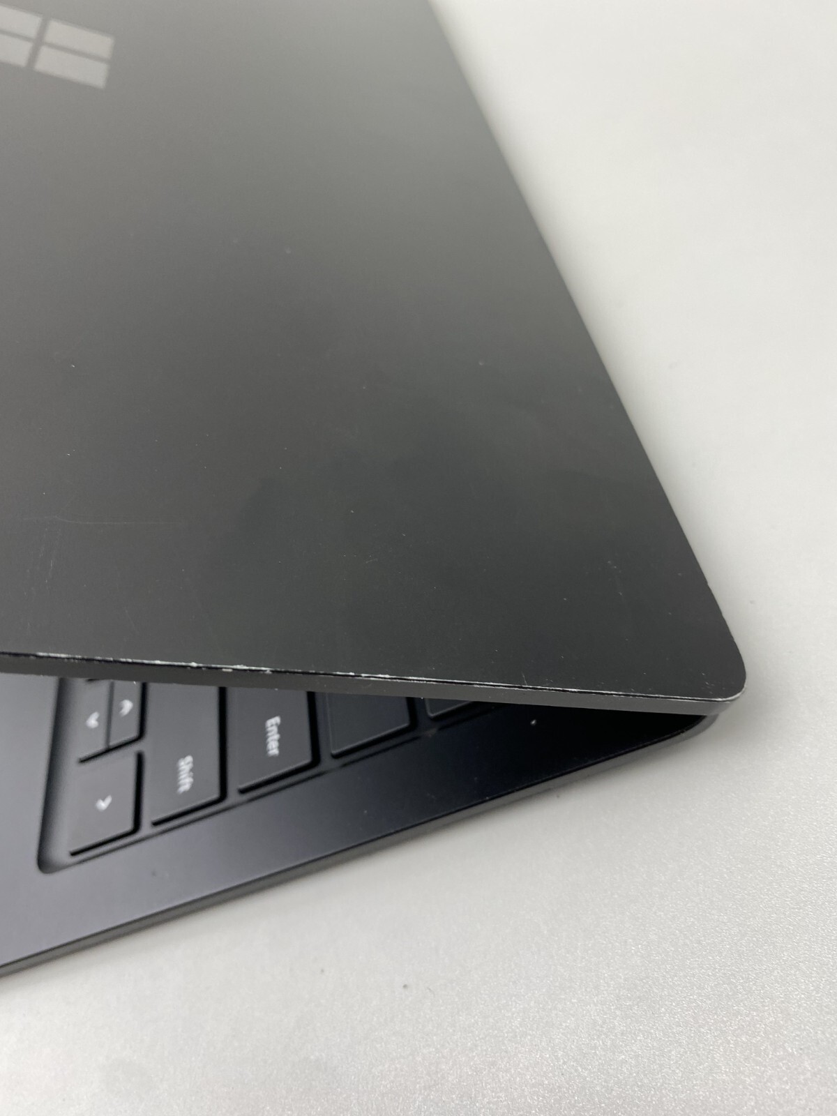 Microsoft Surface Laptop 3 1868 13.5″ i5-1035G7 8GB RAM 256GB SSD Blk-C-See Desc