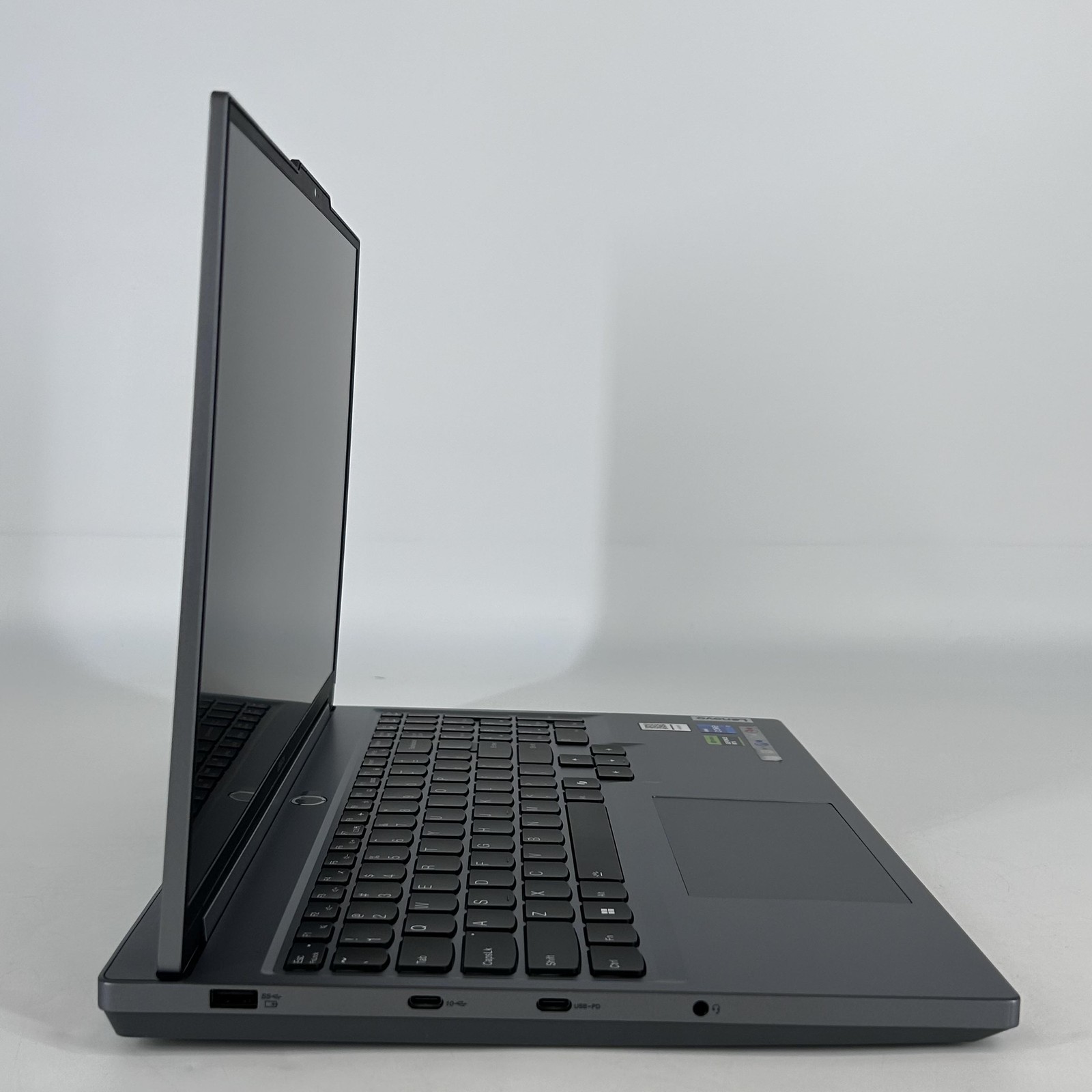 Lenovo Legion 5i Gen 9 16 165Hz QHD+ 2.1 GHz i7-14700HX 32GB 1TB SSD RTX 4070