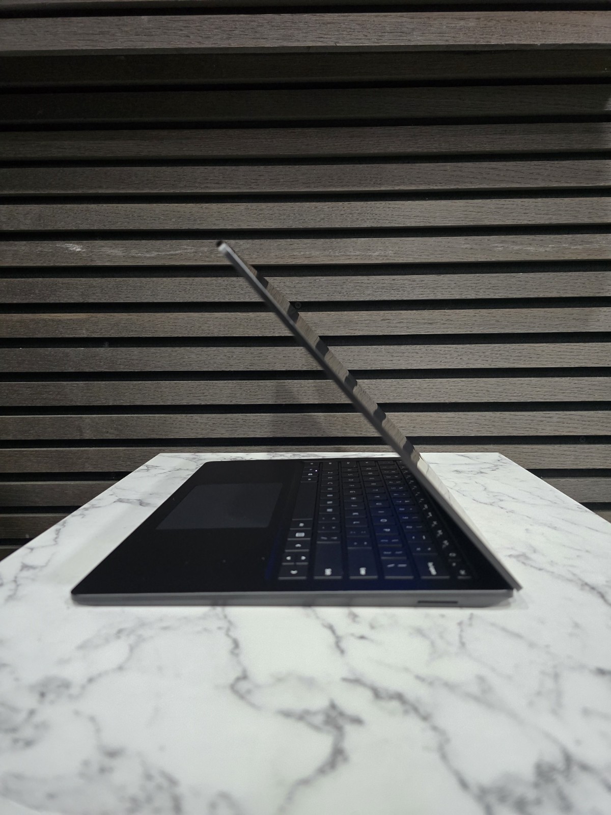 Microsoft Surface Laptop 3 13.5″ i5-1035G7 8GB RAM 256GB SSD Win10