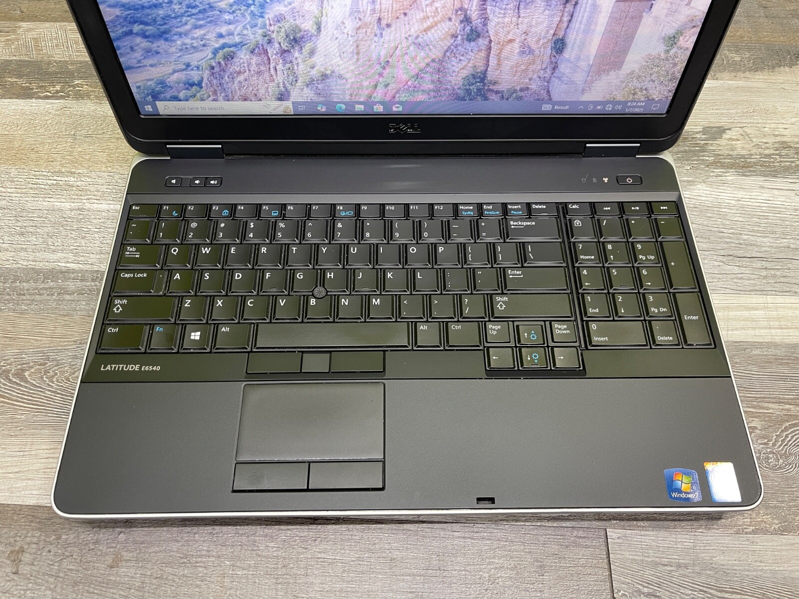 Dell Latitude E6540 Intel Core i5-4300M – 8GB – 128GB SSD – Windows 10 + Charger