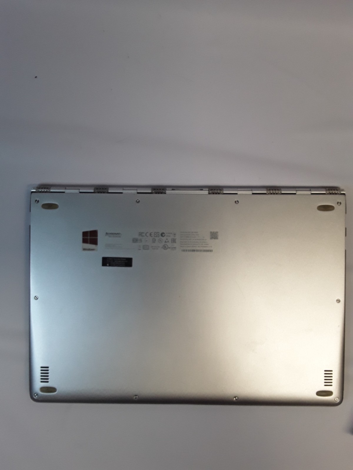 Lenovo Yoga 3 Pro-1370 Touchscreen Intel Core M-5Y71 8GB RAM 512GB SSD W10 Home
