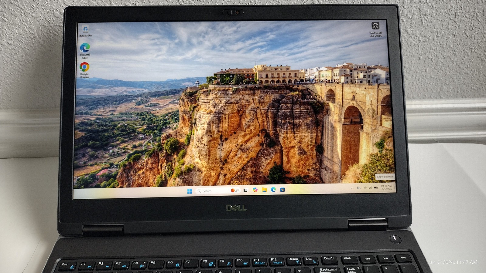 GAMING! Dell Precision 7540 15.6″ FHD 6-Core i7-9850H 32GB 256GB NVIDIA T2000