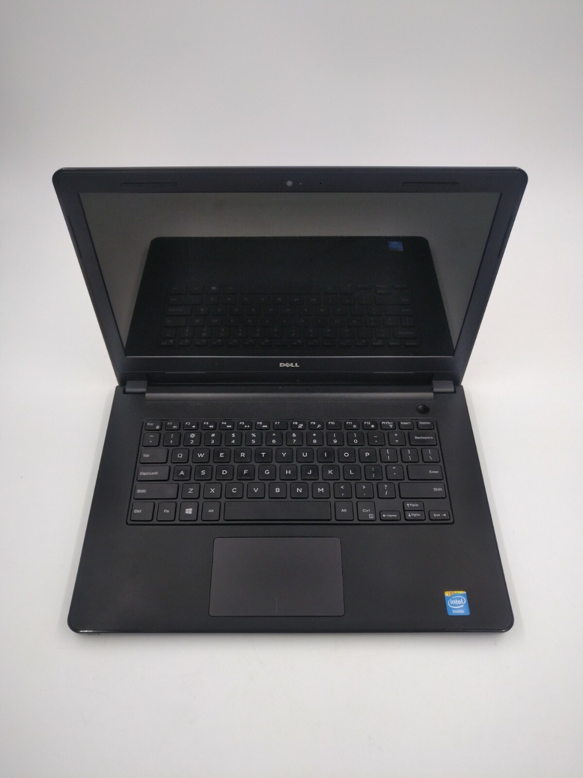 Dell inspiron 14 3541. 4 GB RAM, 500 GB HDD.