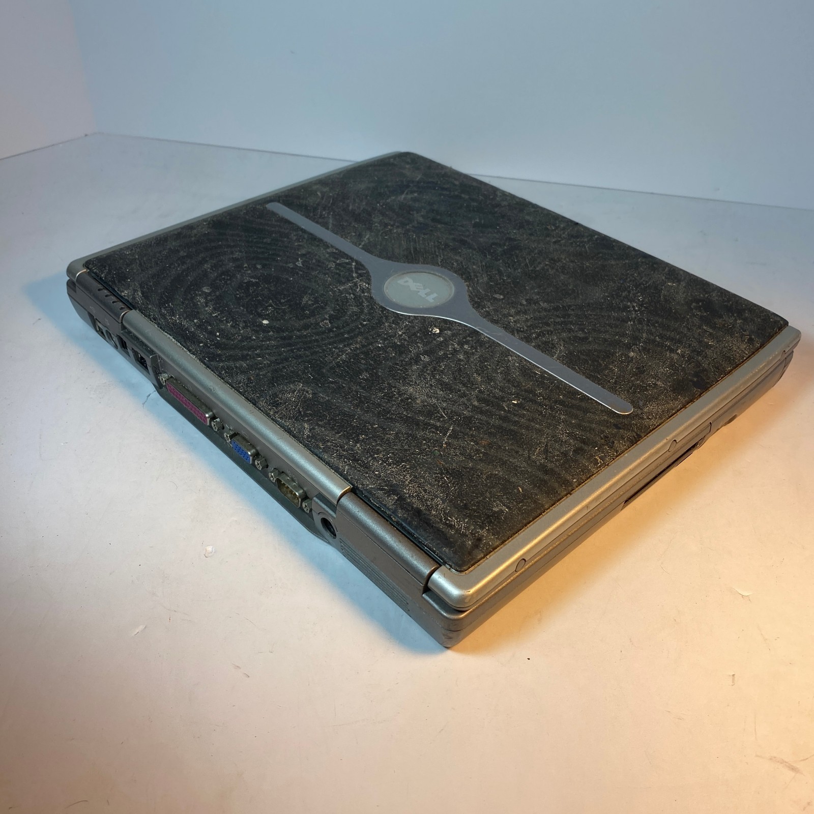 Dell Latitude D600 PP05L Laptop for Parts or Repair UNTESTED