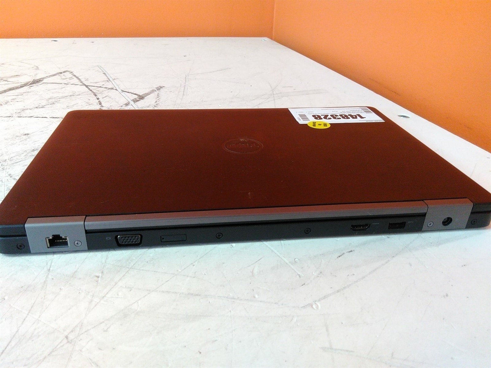 Light Sports Dell Latitude E5570 Laptop Core i3-6100U 2.3GHz 4GB 0HD AS-IS