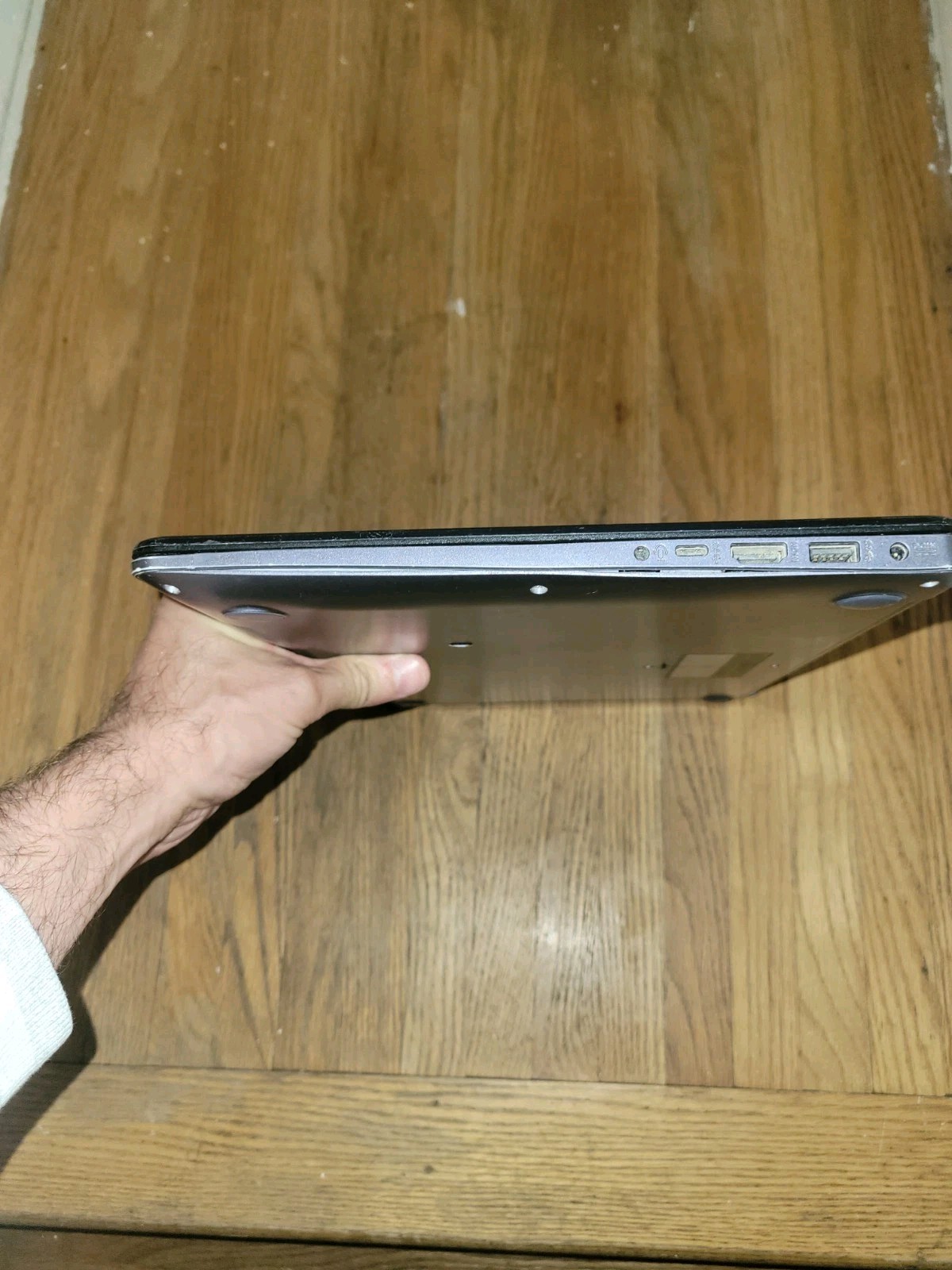 ASUS VivoBook F510Q 15.6″ AMD A12-9720P@2.7GHz 4GB RAM Win10