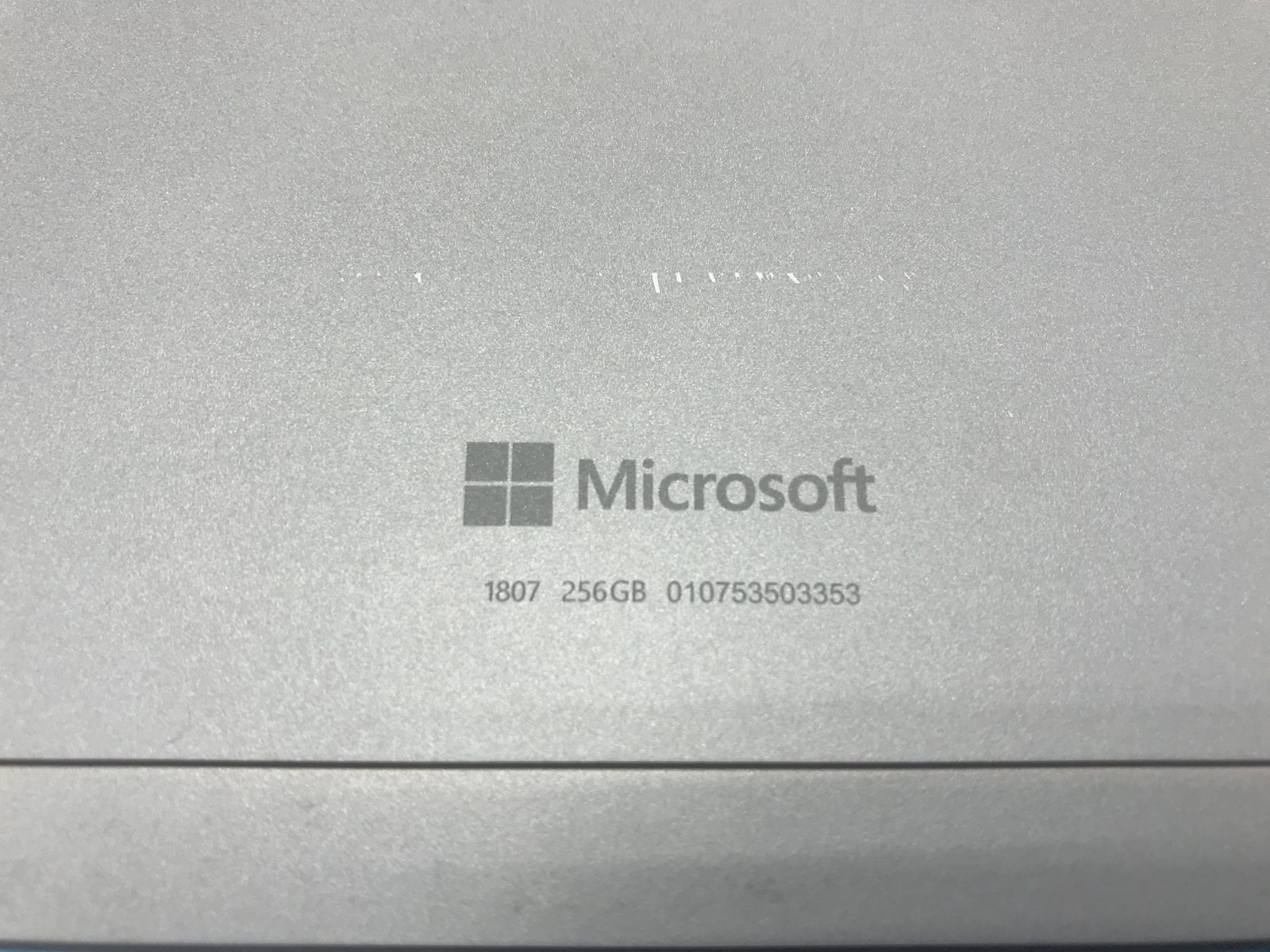 Microsoft Surface Pro 1807 12.3″ Touch i5-7300U 2.60GHz 8GB RAM 256GB SSD Win 11