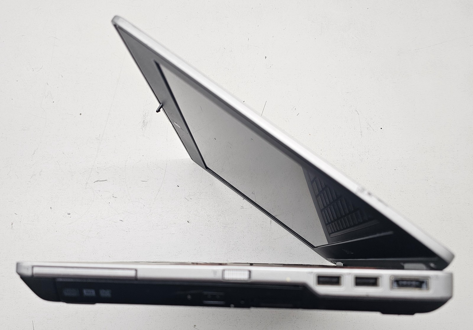 Dell Latitude E6420 14” Laptop Intel Core i5-2430M 4GB Ram No HD/OS (FL)