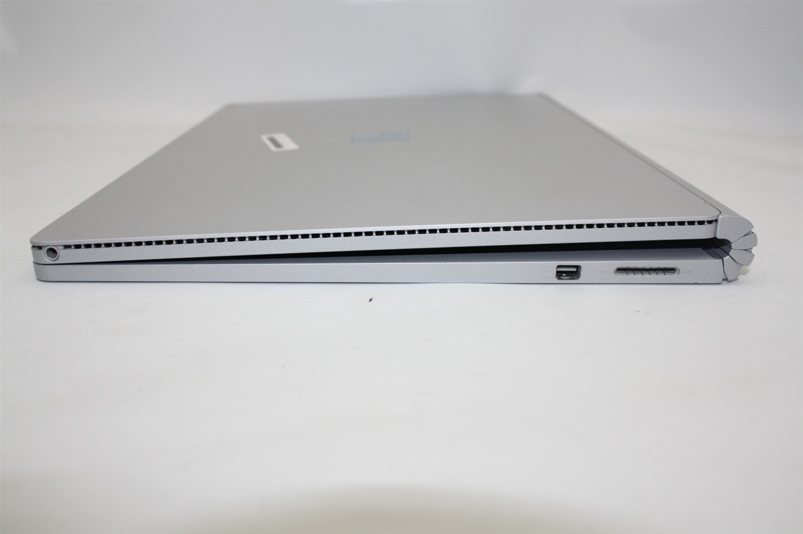 13.5″Microsoft Surface Book i5-6300U 2.40GHz RAM 8GB NVMe 256GB Win 11 Pro