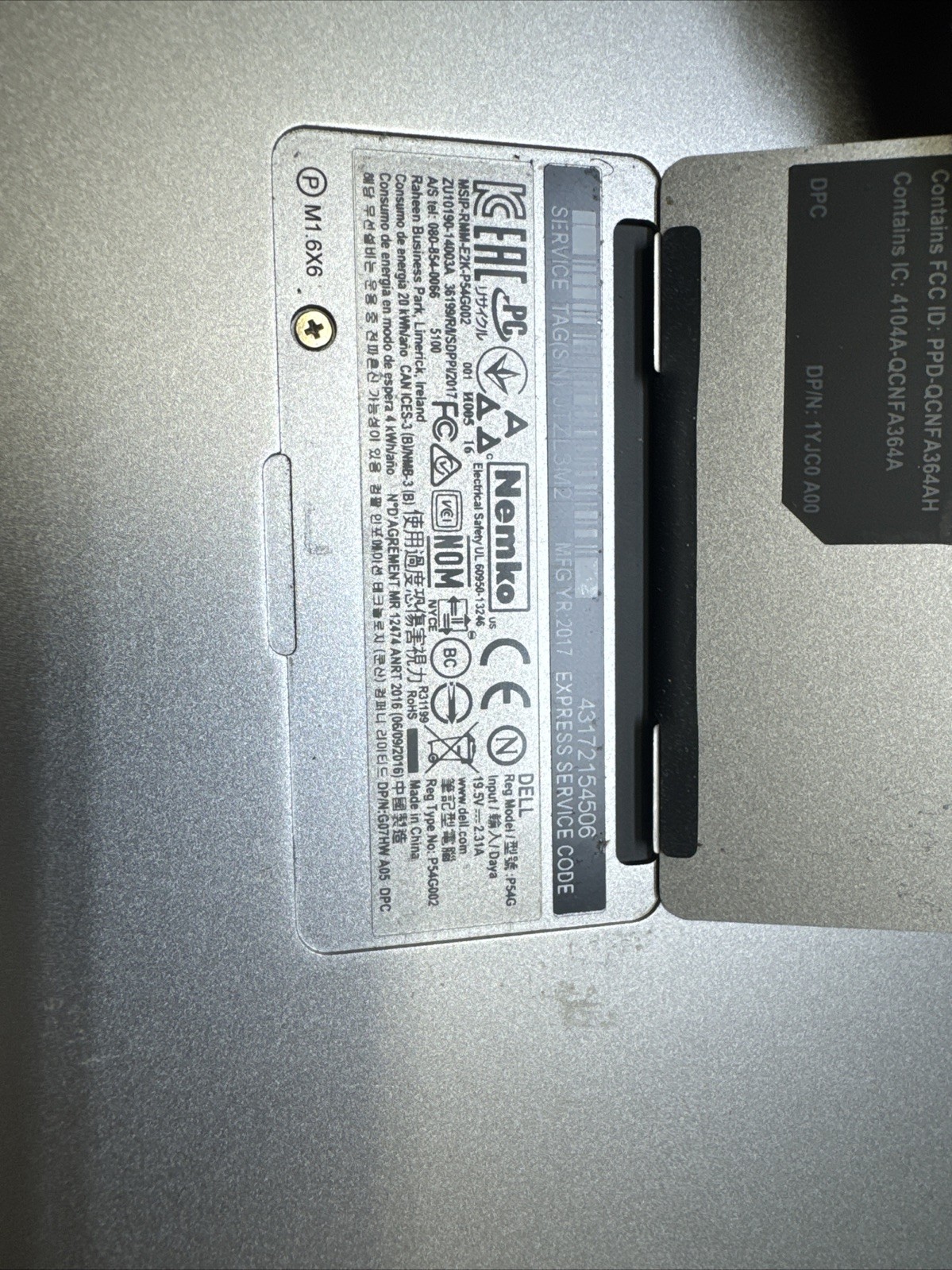 DELL XPS 13 9350 INTEL CORE I5-6200U 2.30GHZ Look At Pics To Determine Specs