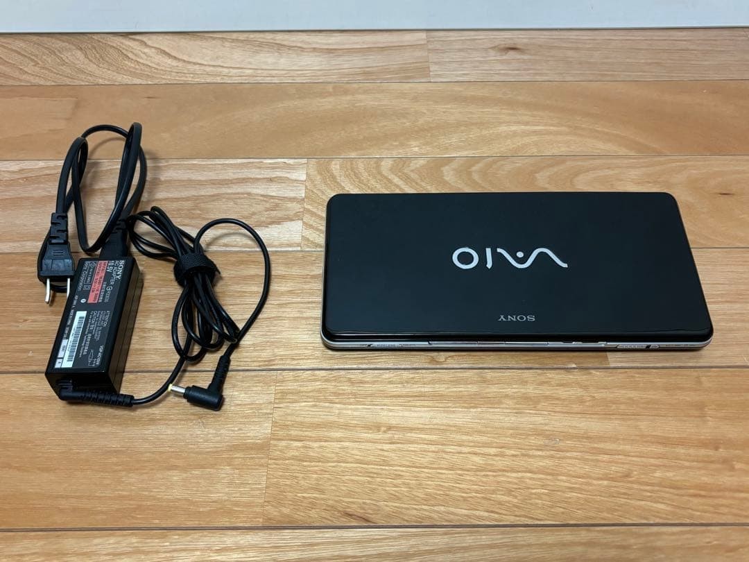 SONY VAIO typeP VGN P90NS Intel Atom RAM 2GB HDD 80GB Windows xp