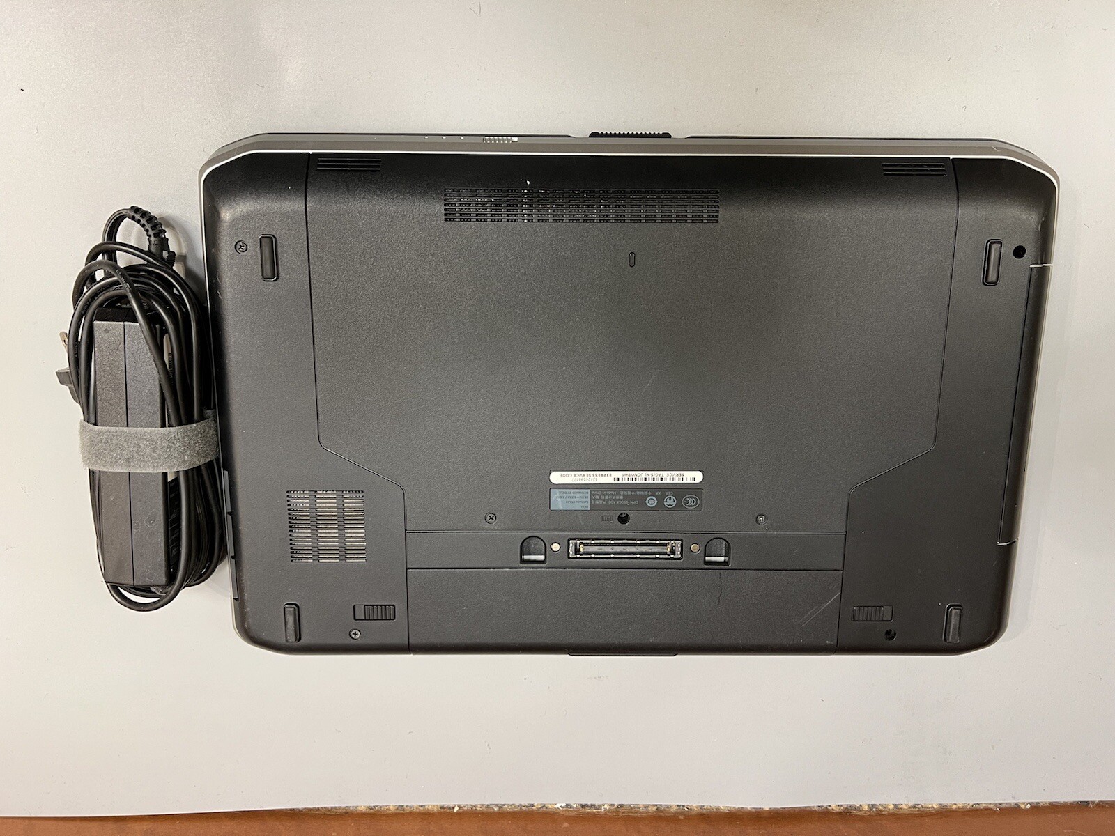 Dell Latitude E5530 15.6″ Intel Core i3-2328M 4GB RAM 120GB SSD WI-FI WIN 10