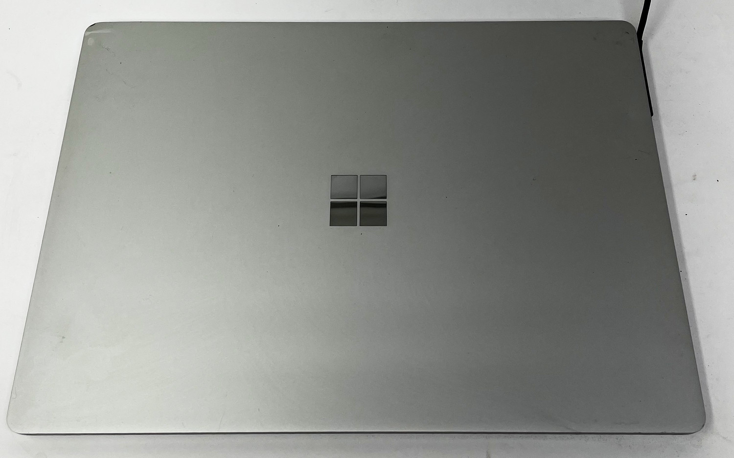 Microsoft Surface Laptop 2 Core i5 8350U @ 1.70GHz Graphics 620 8GB DDR3
