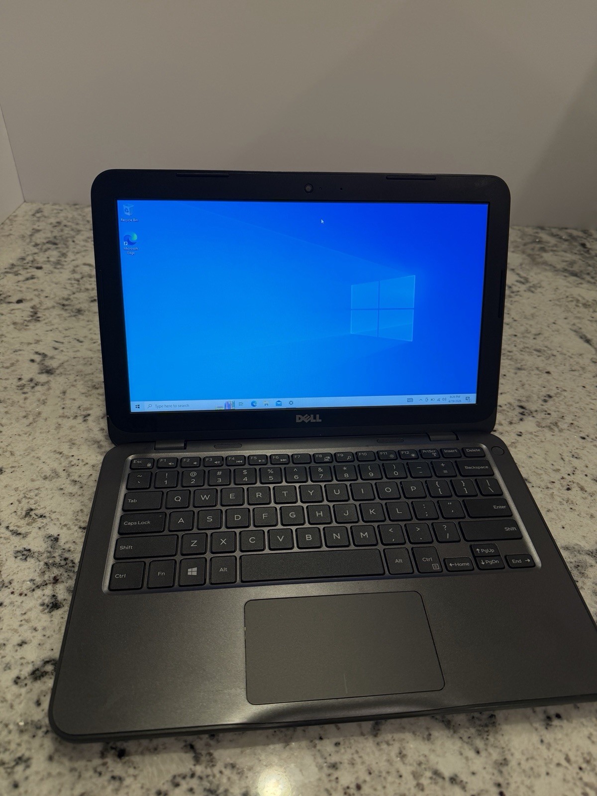 Dell Inspiron 11 3180 P24T003 Laptop AMD A6 4GB For Parts w Charger