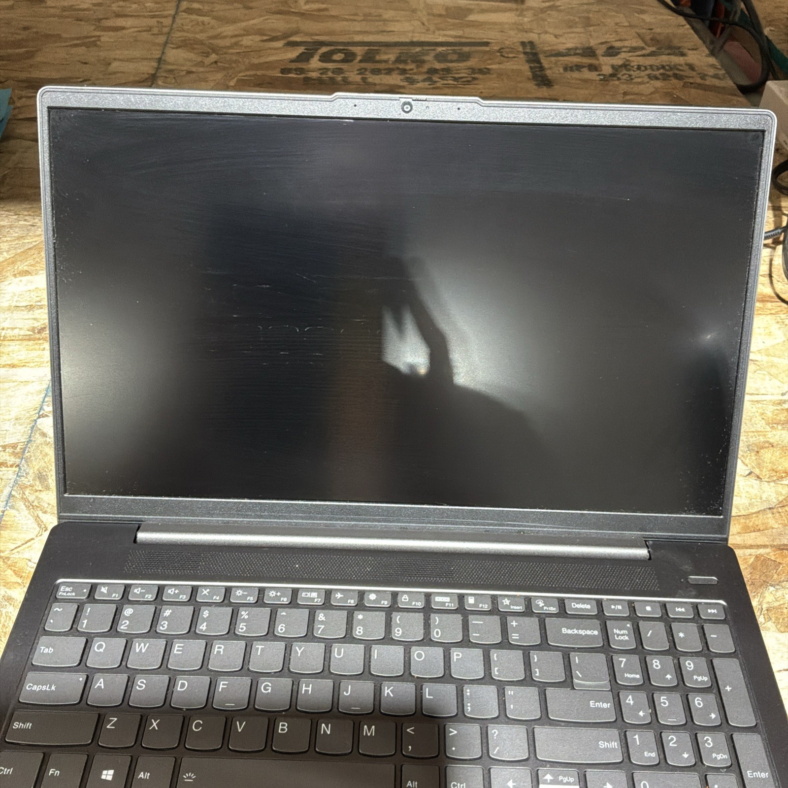 Lenovo IdeaPad 5 15ITL05 15.4″, i5-1135G7 -16GB DDR4- 512GB SSD C486