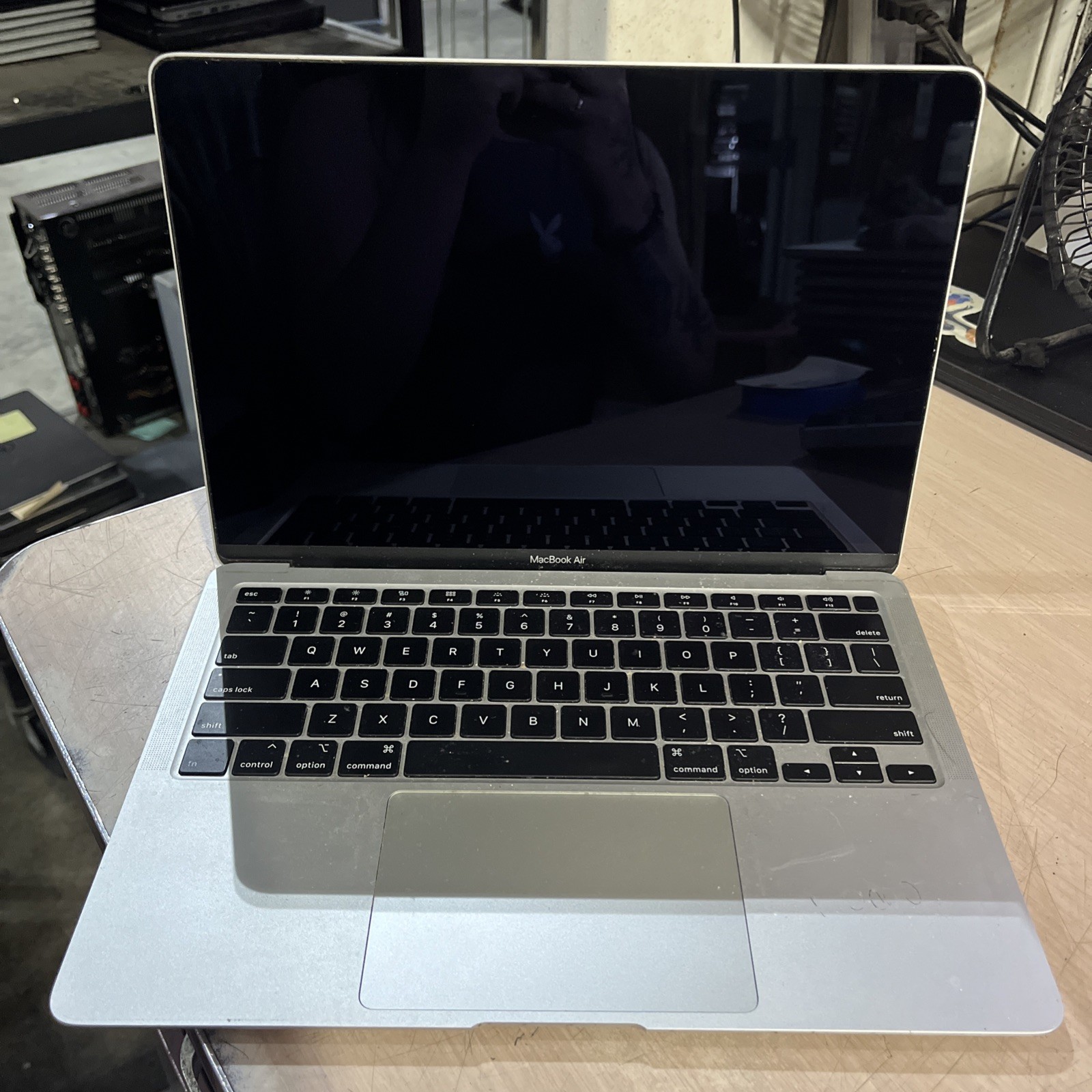APPLE MACBOOK AIR 13″ SCISSOR, 2020 CORE I3-1000NG4 1.1GHZ 8GB RAM 256SSD