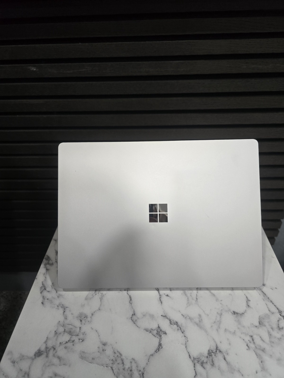 Microsoft Surface Laptop 5 13.5″ | i5-1235U | 8GB RAM | 512GB SSD | Touchscreen
