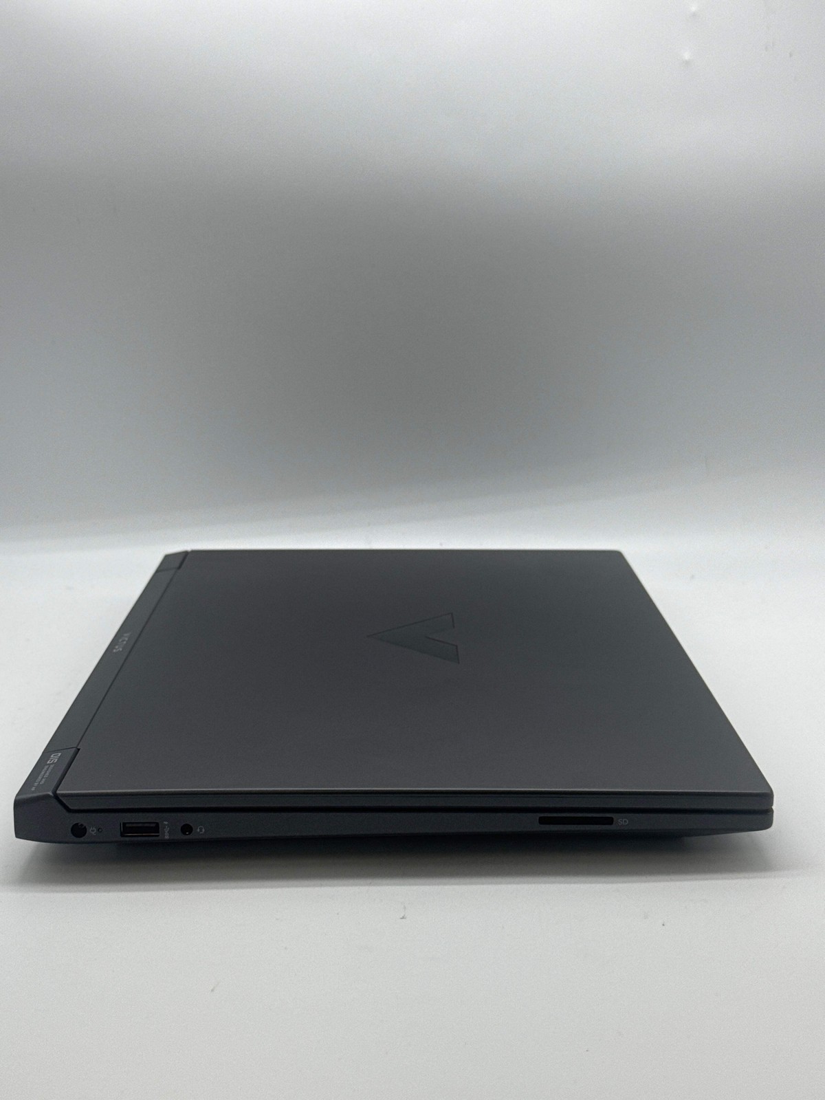 HP Victus 15-fb2063dx 15.6″ Ryzen 5 7535HS 8GB RAM 512GB SSD RX 6550M Blue Used