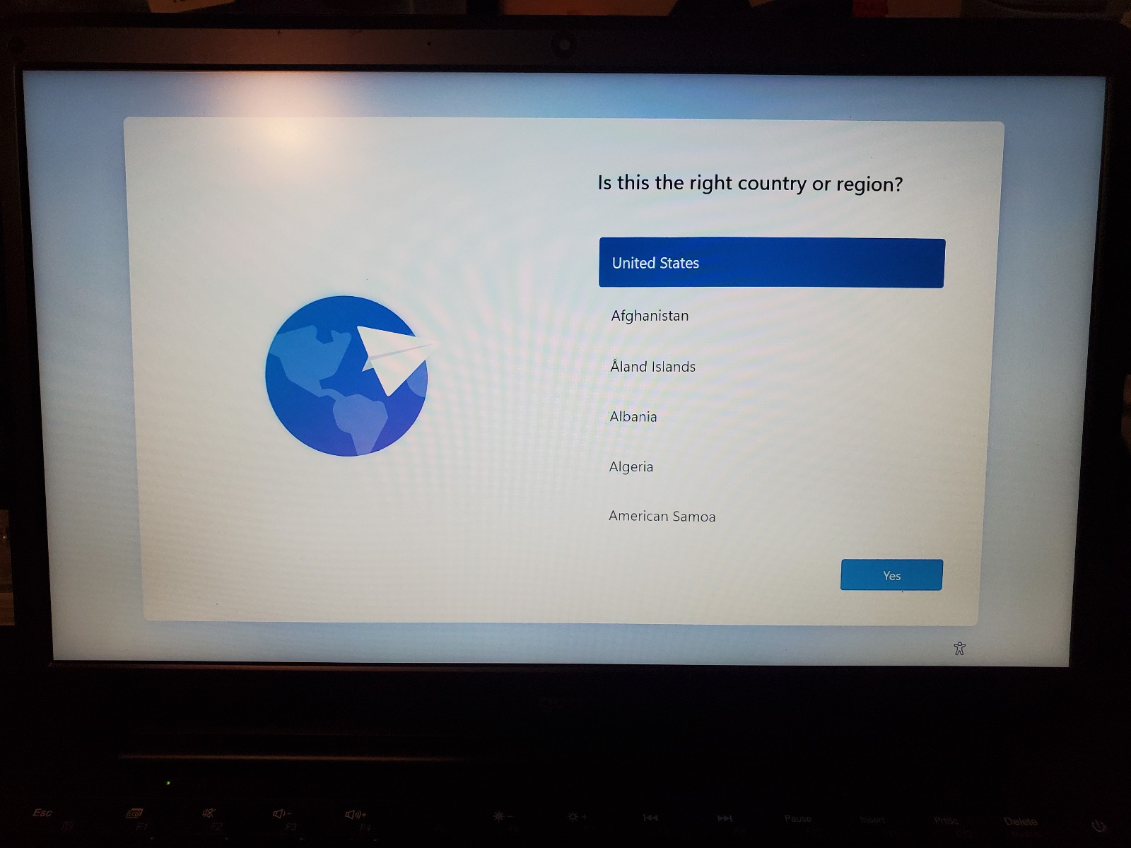 Geo GeoBook 240 14.1″ (128GB SSD, Intel Pentium Silver, 1.10GHz, 8GB RAM) Laptop