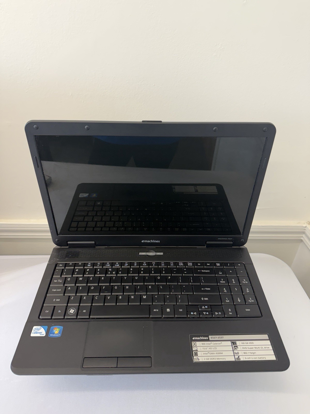 EMachines E527-2537 Laptop – Intel Celeron 900 – RAM 6 GB – Read Des
