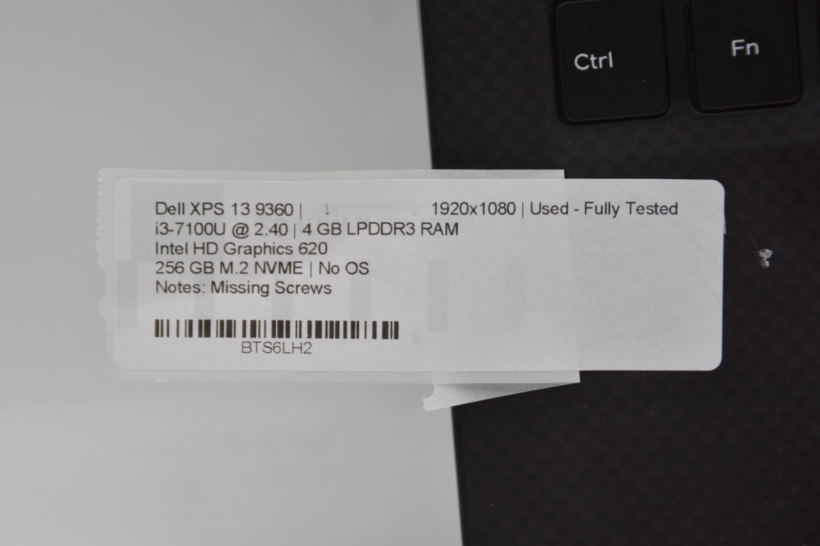 Dell XPS 13 9360 13.3″ _ i3-7100U @ 2.40 _ 4GB RAM _ 256GB SSD _ No OS _ w/ AC