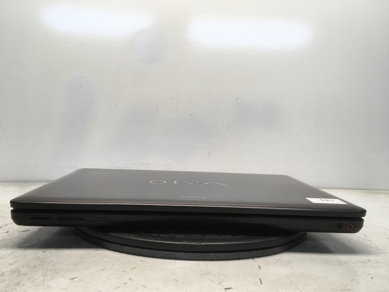 Sony Vaio VPCEB33FM Intel Core i3-370M 2.4GHz 4 GB NO HDD No Batt