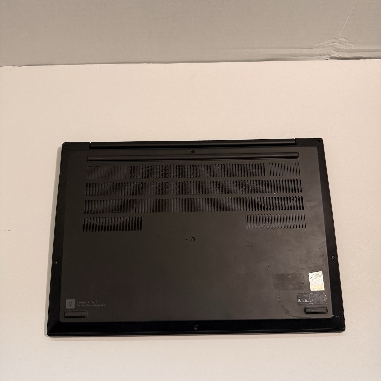 Lenovo ThinkPad P1 Gen 5 16 QHD+ 2.4 GHz i7-12800H 32GB 1TB SSD RTX 3070 Ti Good