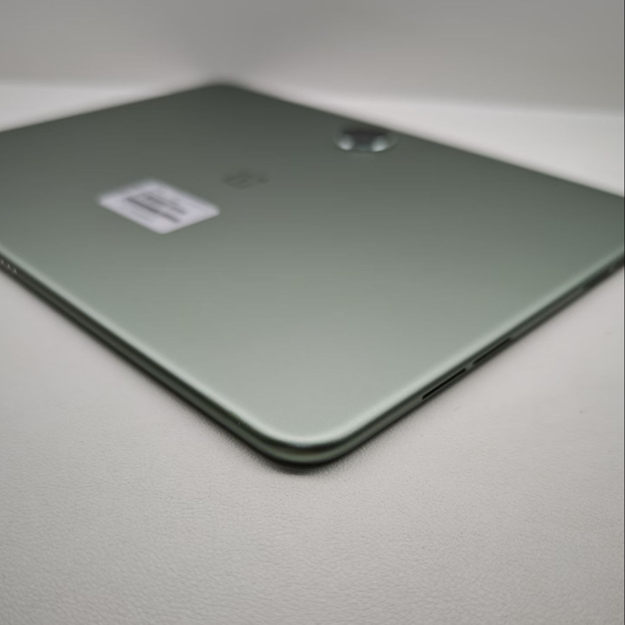 OnePlus Pad Pro 12.1″ 13MP napdragon 8 Gen 3 9510mAh Wi-Fi Android 14