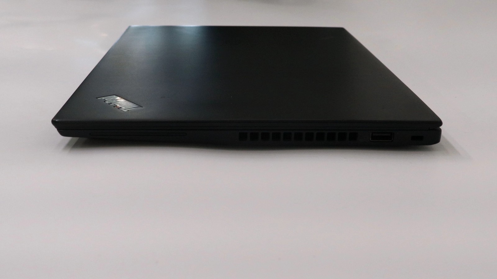Lenovo ThinkPad T495s 14″ Ryzen 7 Pro 3700U 16GB 512GB – Good