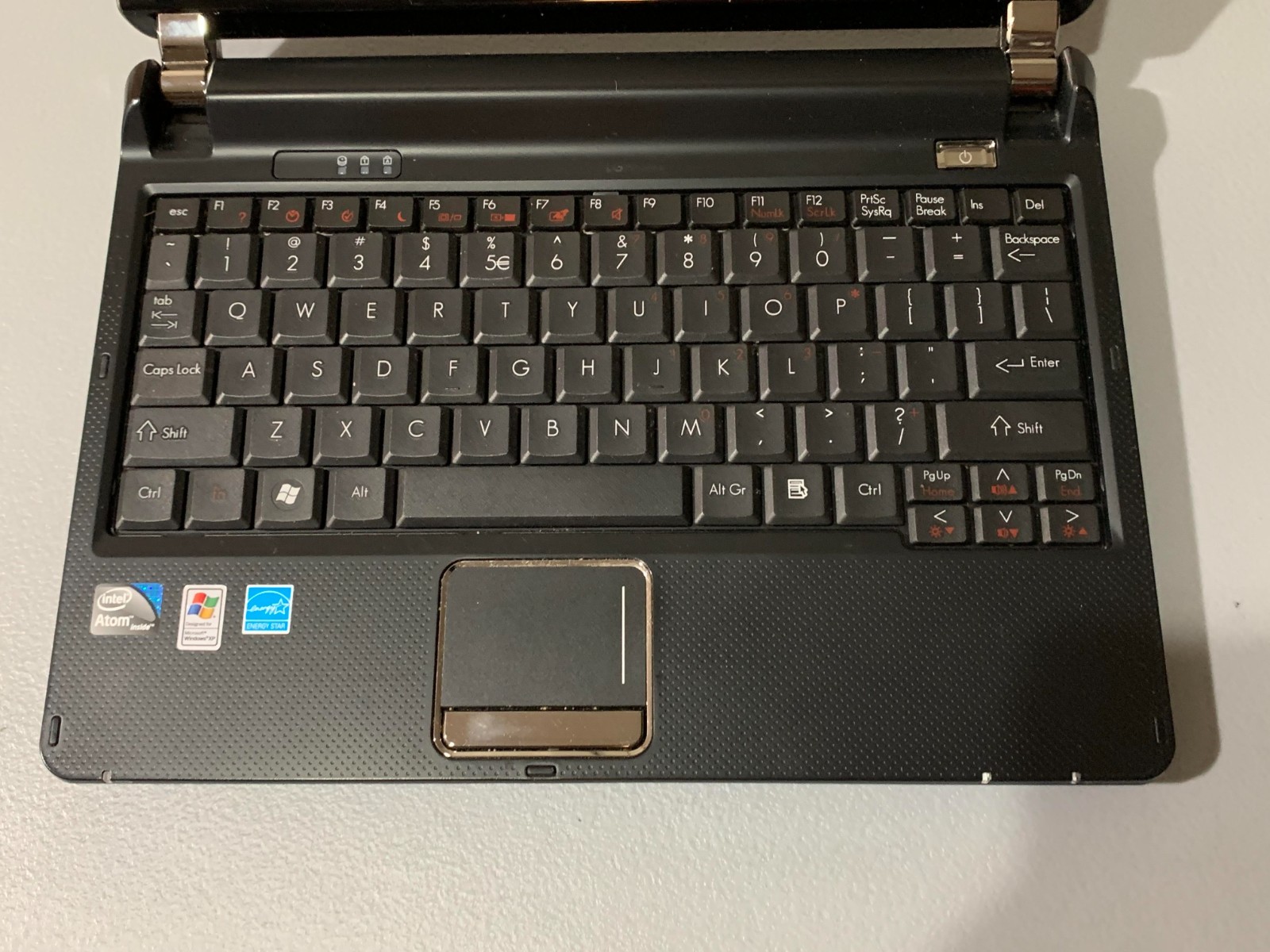 Gateway LT Series Notebook PC Mini Laptop Black 2009 -untested no charger locked