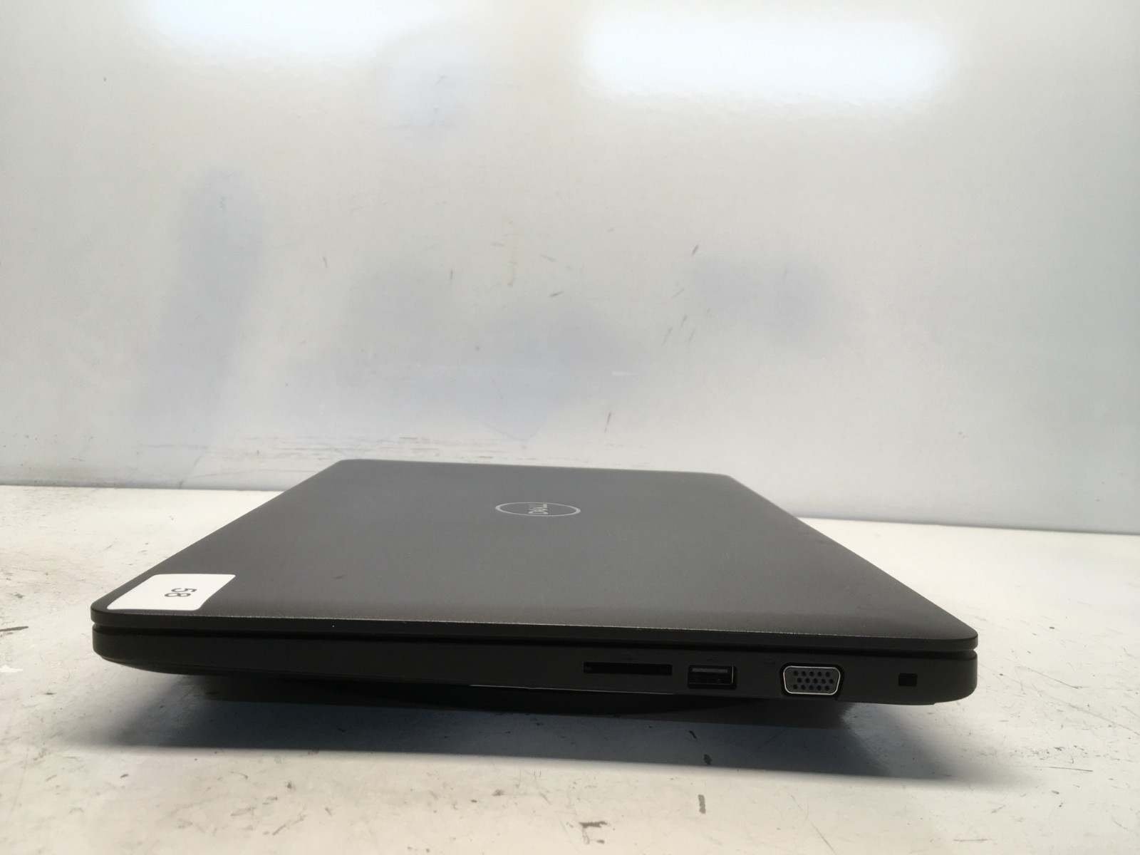 Dell Latitude 3580 Intel i3-6006U 2GHz 8 GB NO HDD No Batt