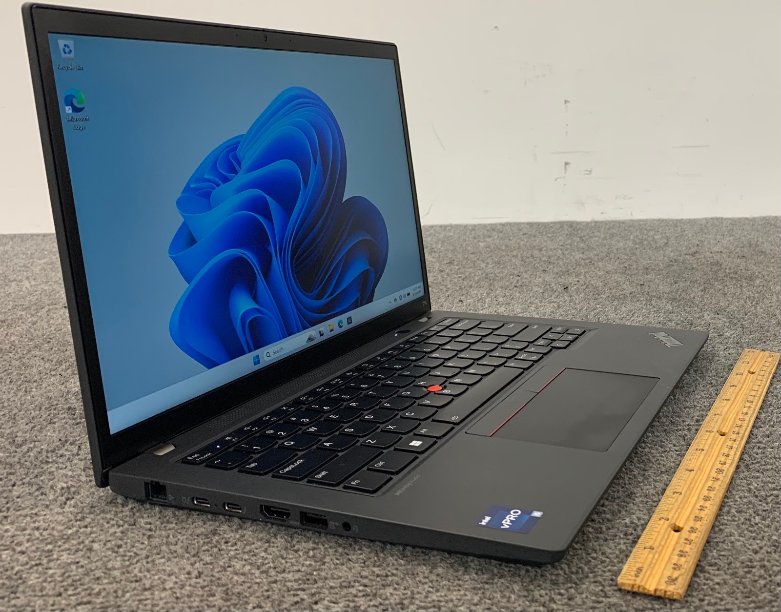 Lenovo ThinkPad T14 Gen 4 14″ Laptop i5-1345U 16GB RAM 256GB NVMe, As Is