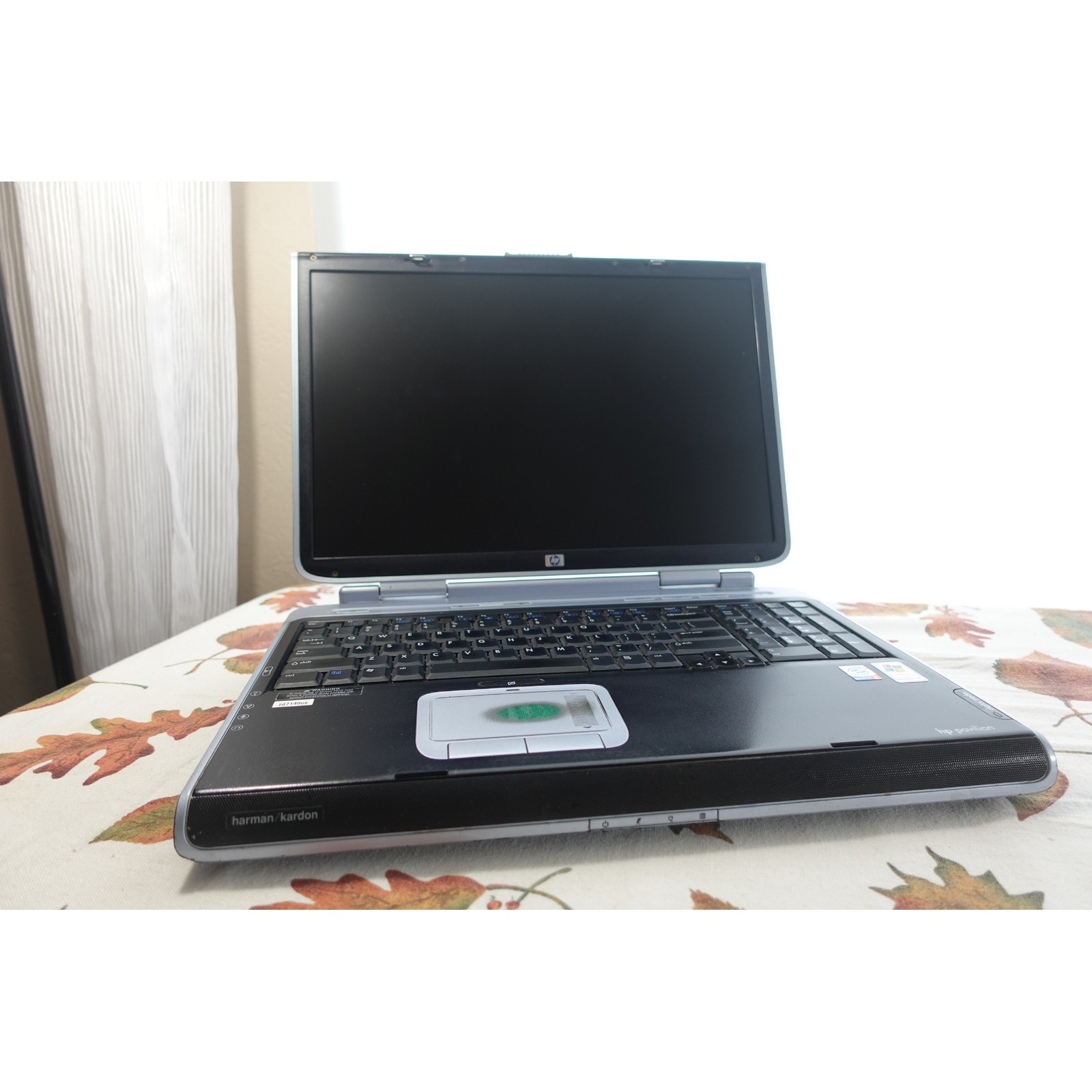 HP Pavilion ZD7000 17in Intel P4 3GHz 512mb 40GB Win XP Retro Gaming HP Charger