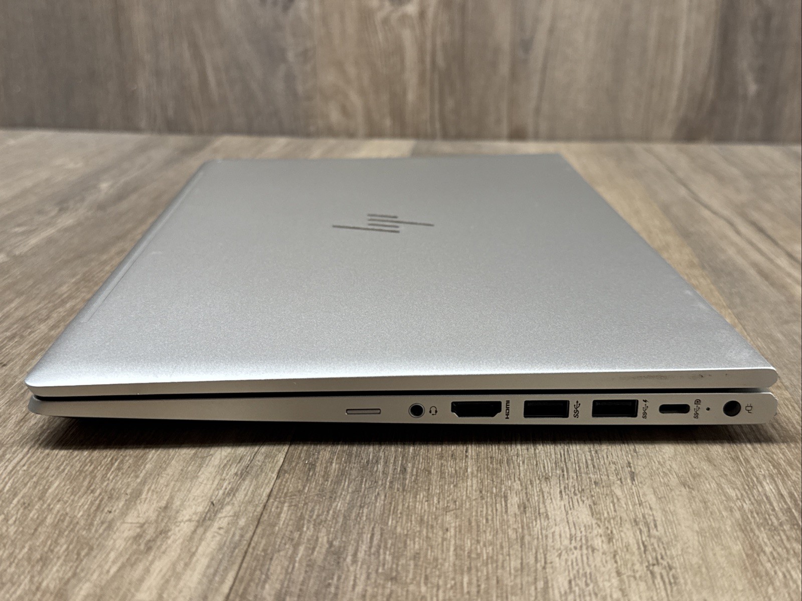 HP EliteBook 645 G10 AMD Ryzen 5 PRO 7530U/16GB RAM/256GB SSD