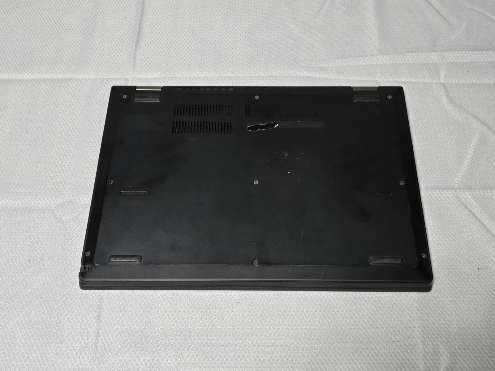 Lenovo ThinkPad L380 Yoga 13″ Intel Core i5 8GB RAM NO HDD/OS For Parts