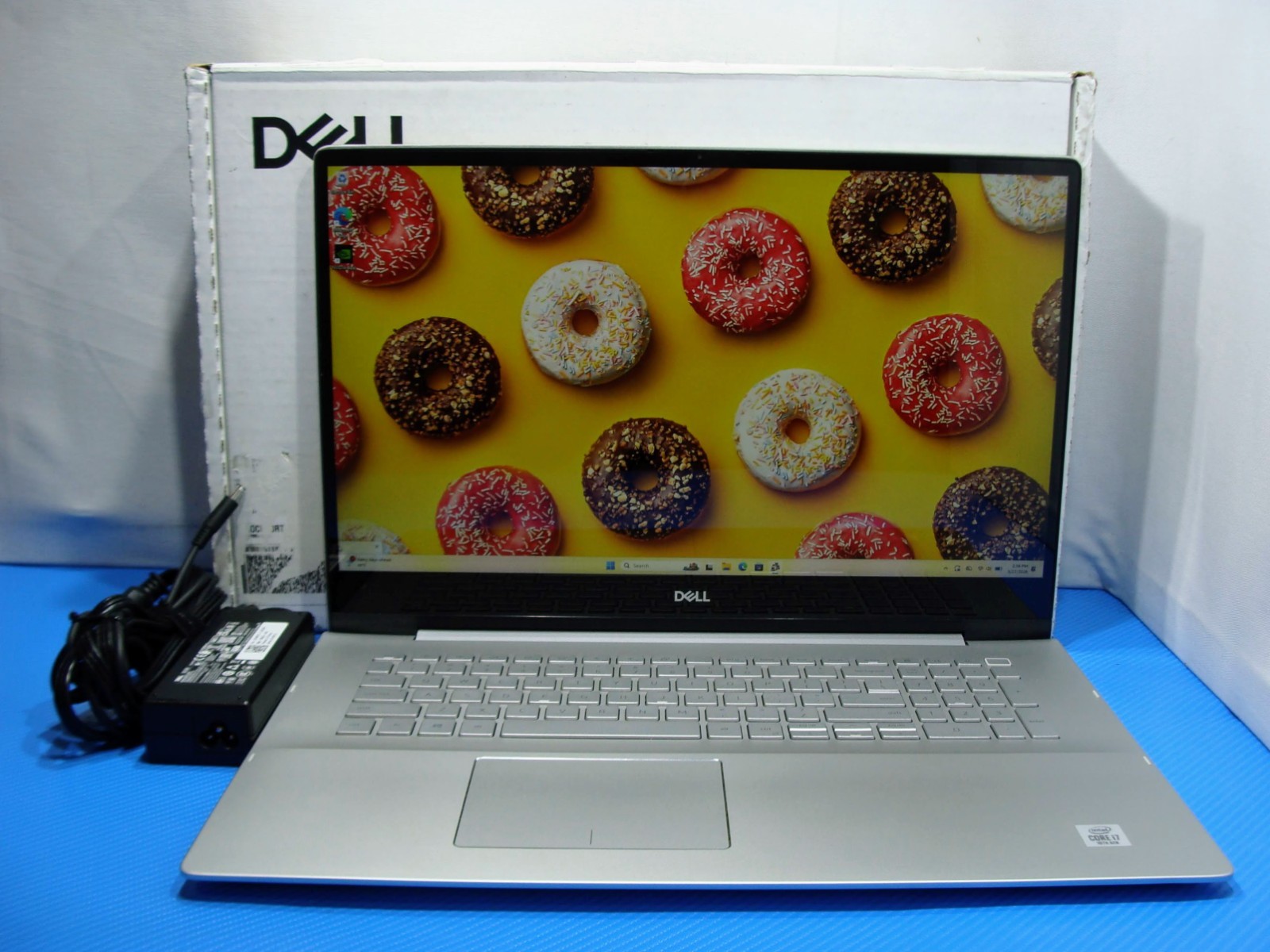 DELL INSPIRON 7791 17″FHD 2-in-1 i7-10510U 1.8GHz 16GB 512GB MX250 2GB Win11Home