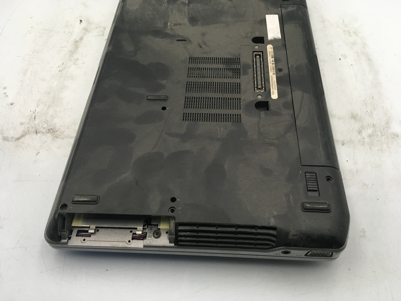 DELL LATITUDE E6330 – FOR PARTS – INTEL I5 3RD GEN – 4GB RAM – READ DESCRIP – BB