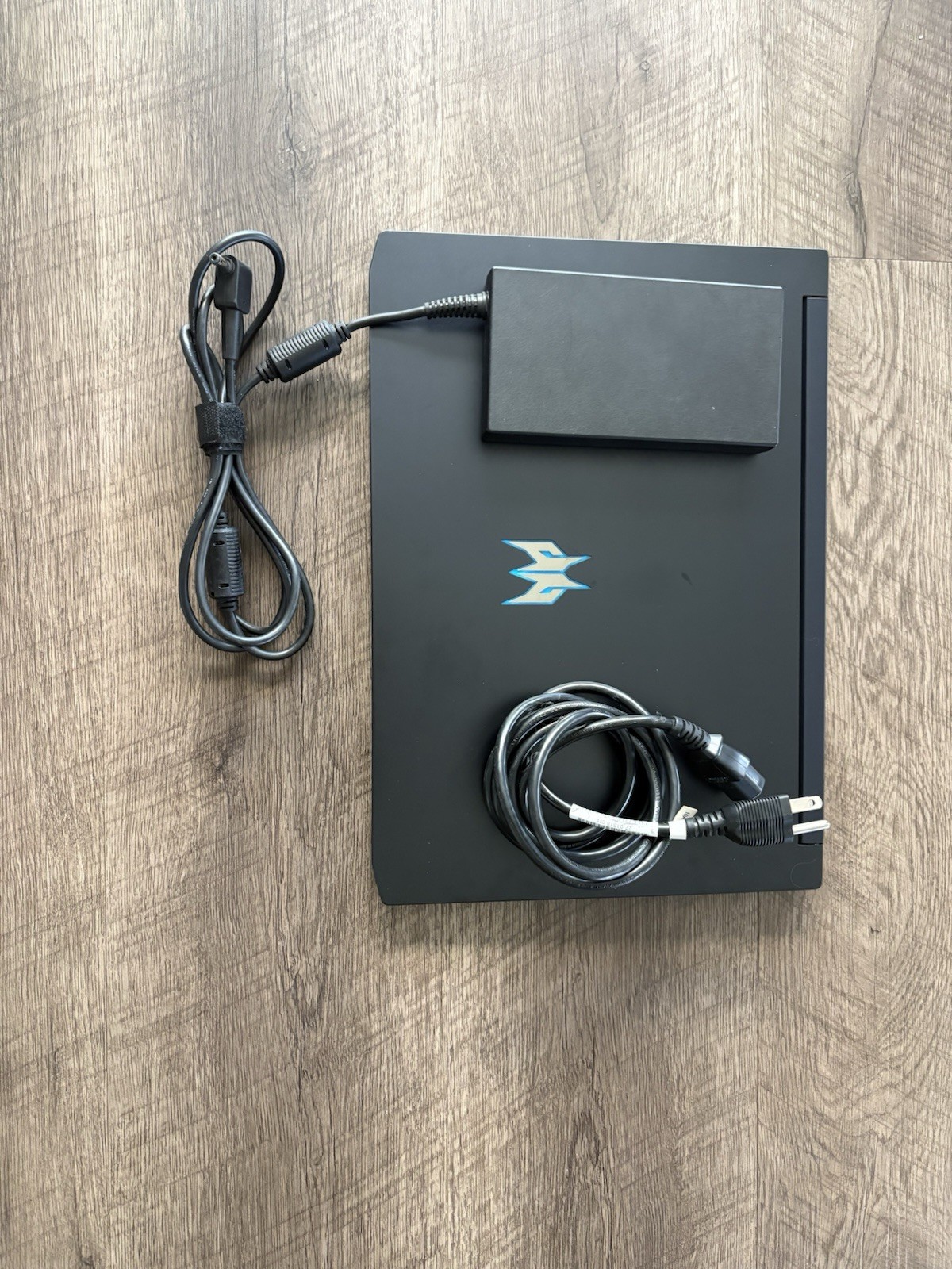 Acer Predator Triton 500 PT515-52-73L3 15.6″ (512GB SSD, Intel Core i7 10th…