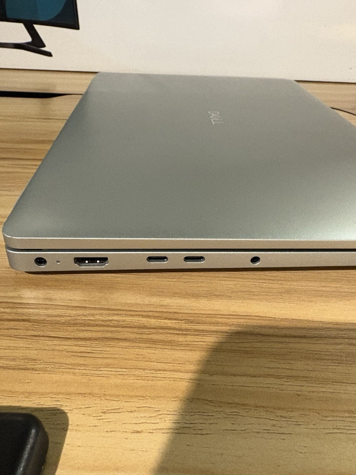 Dell Latitude 14in Core Ultra 5 16GB 512GB SSD Win11 HDMI USB-C Silver