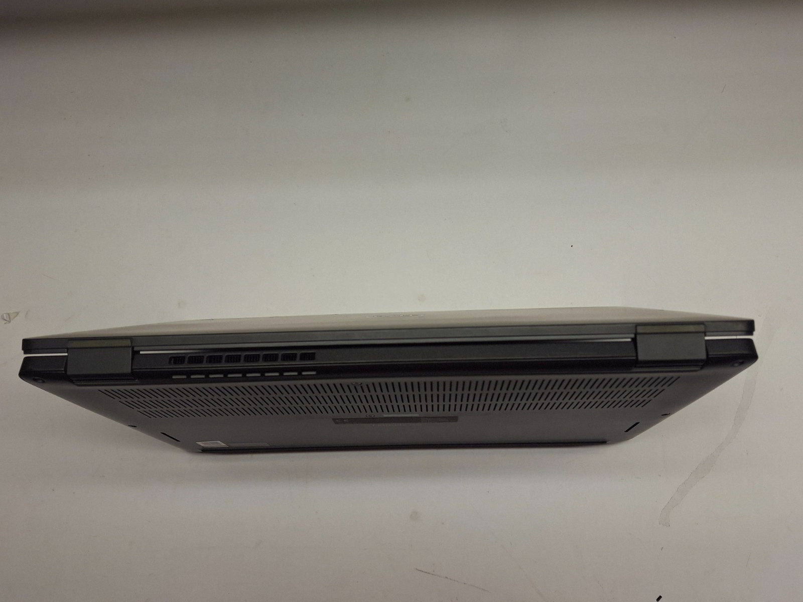 Dell Latitude 7410 14″ Intel Core i7-10610U 16GB Ram 256GB NVMe SSD Win 11 Pro