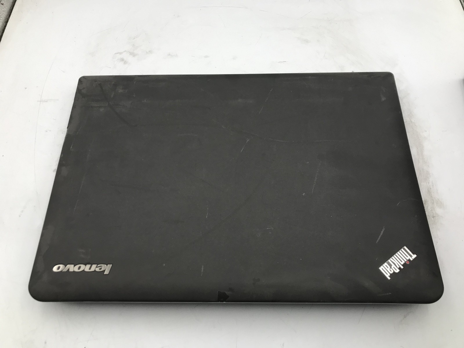 LENOVO THINKPAD E440 – FOR PARTS/BROKEN LCD – INTEL I3 4TH GEN – NO RAM -READ-BB