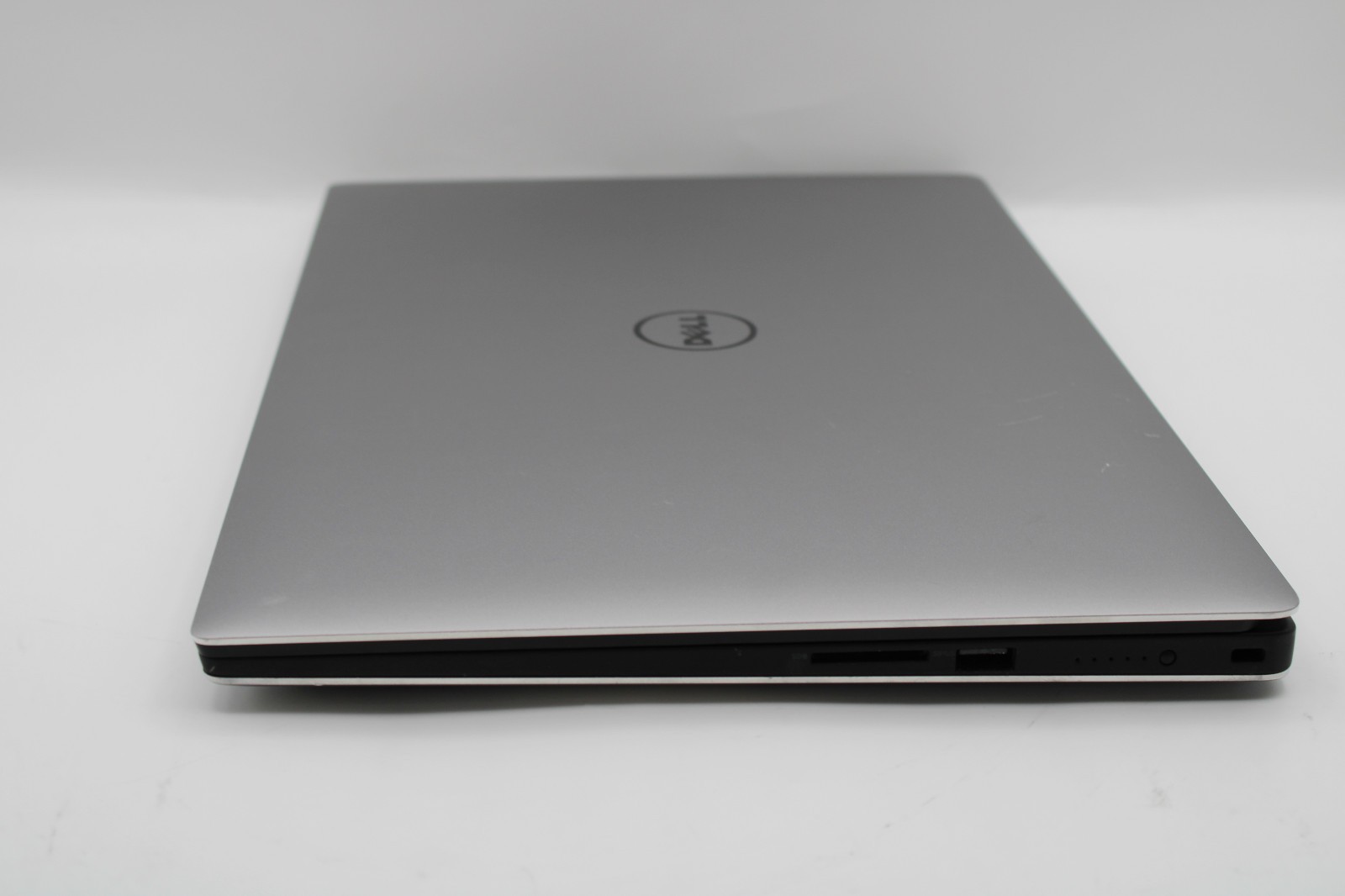 Dell Precision 5510 i7-6820HQ @ 2.7 GHz 16GB RAM 256GB SSD NVIDIA M1000M No OS