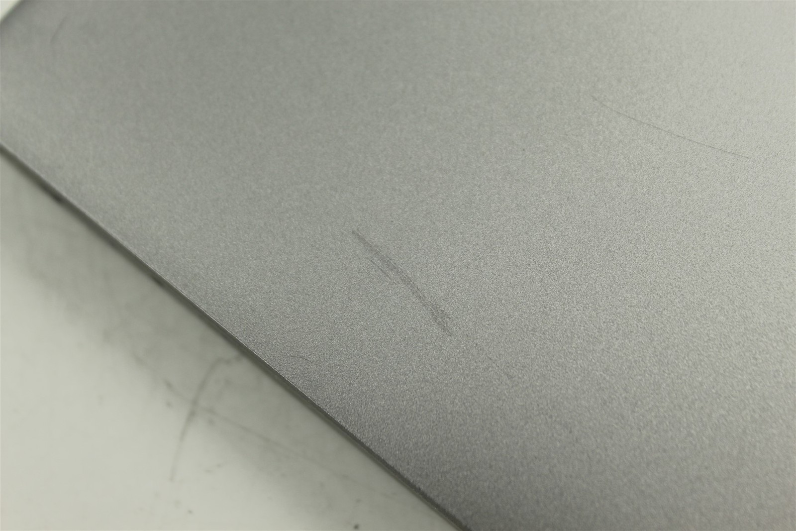 Dell Latitude 3330 13.3″ FHD Touch i5-1235U 1.3GHz 256GB SSD 8GB RAM NO OS