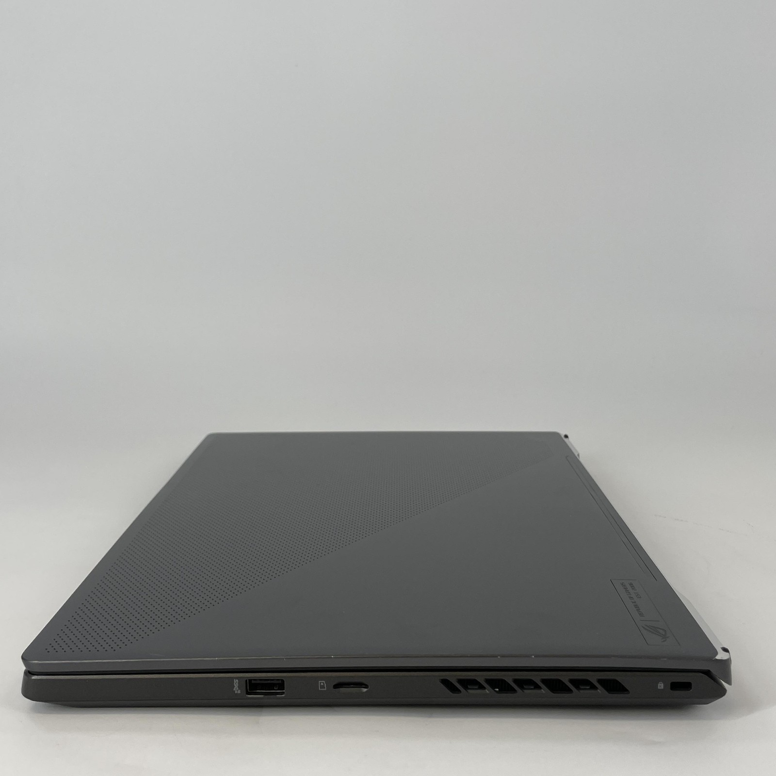 Asus ROG Zephyrus G15 GA503 165Hz 2K Ryzen 9 5900HS 24GB 1TB RTX 3070 Pink Hue