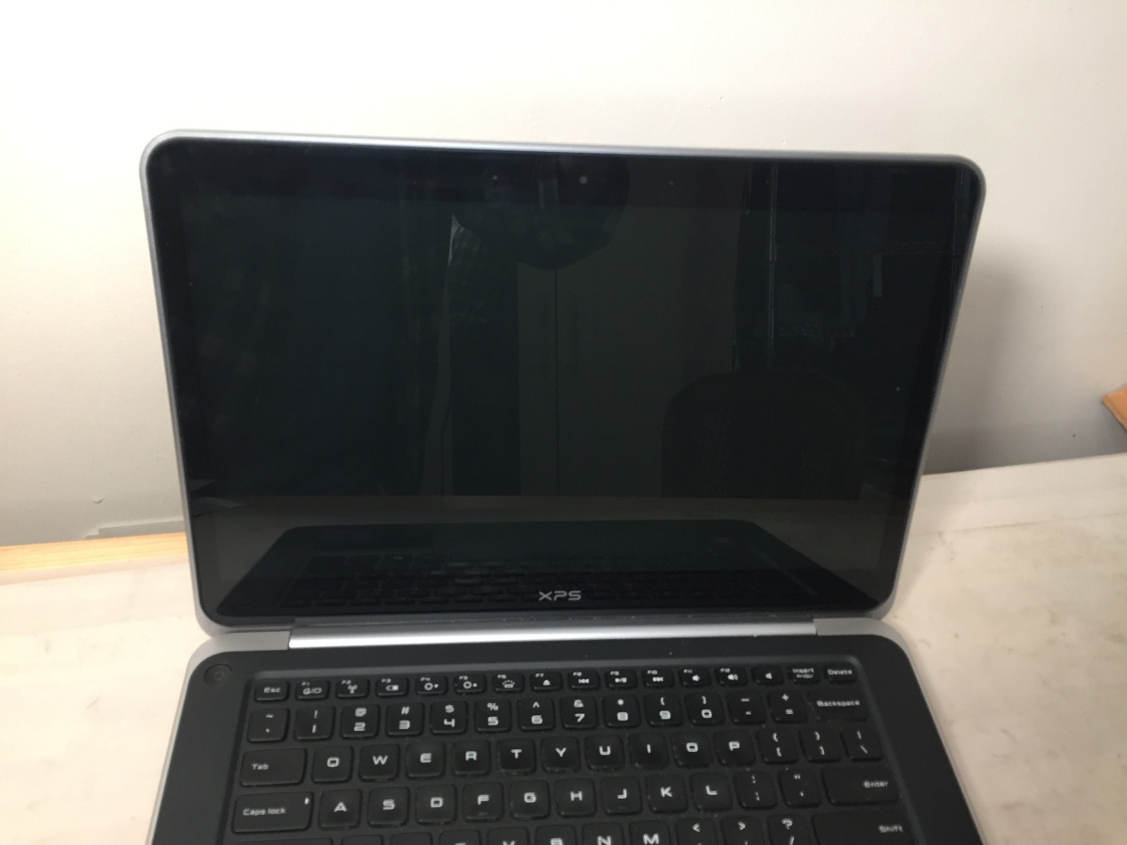 Dell XPS L421X 14″ Laptop Intel i5-3337U 1.8GHz 4GB RAM 500GB HDD Win 10 Charger