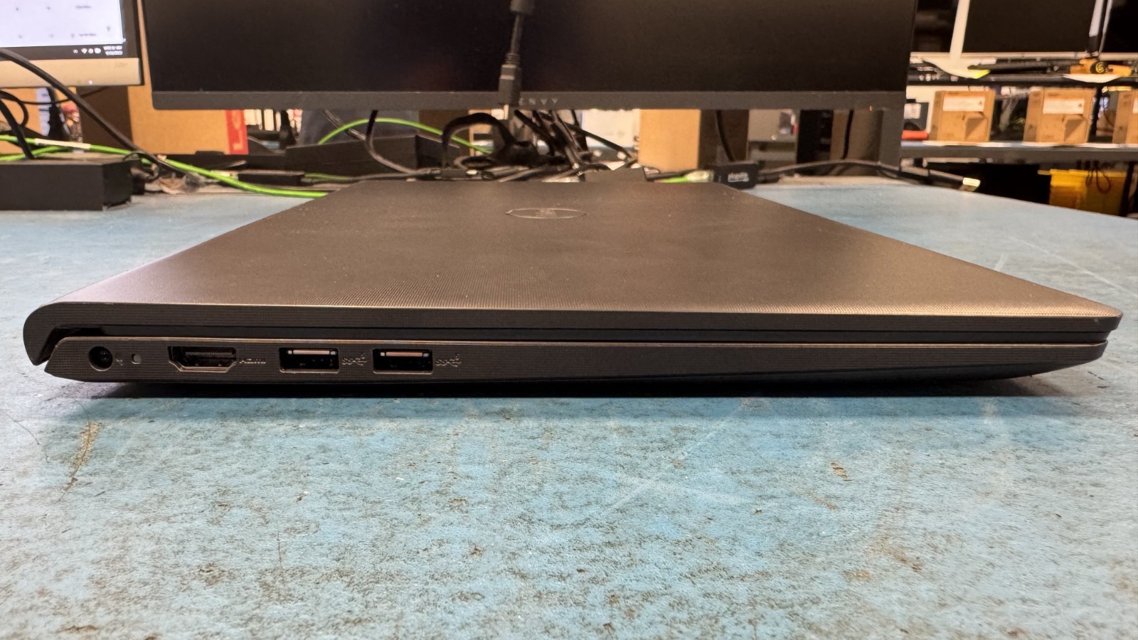 Dell Vostro 3520 J5TTPZ3 (Grade B)