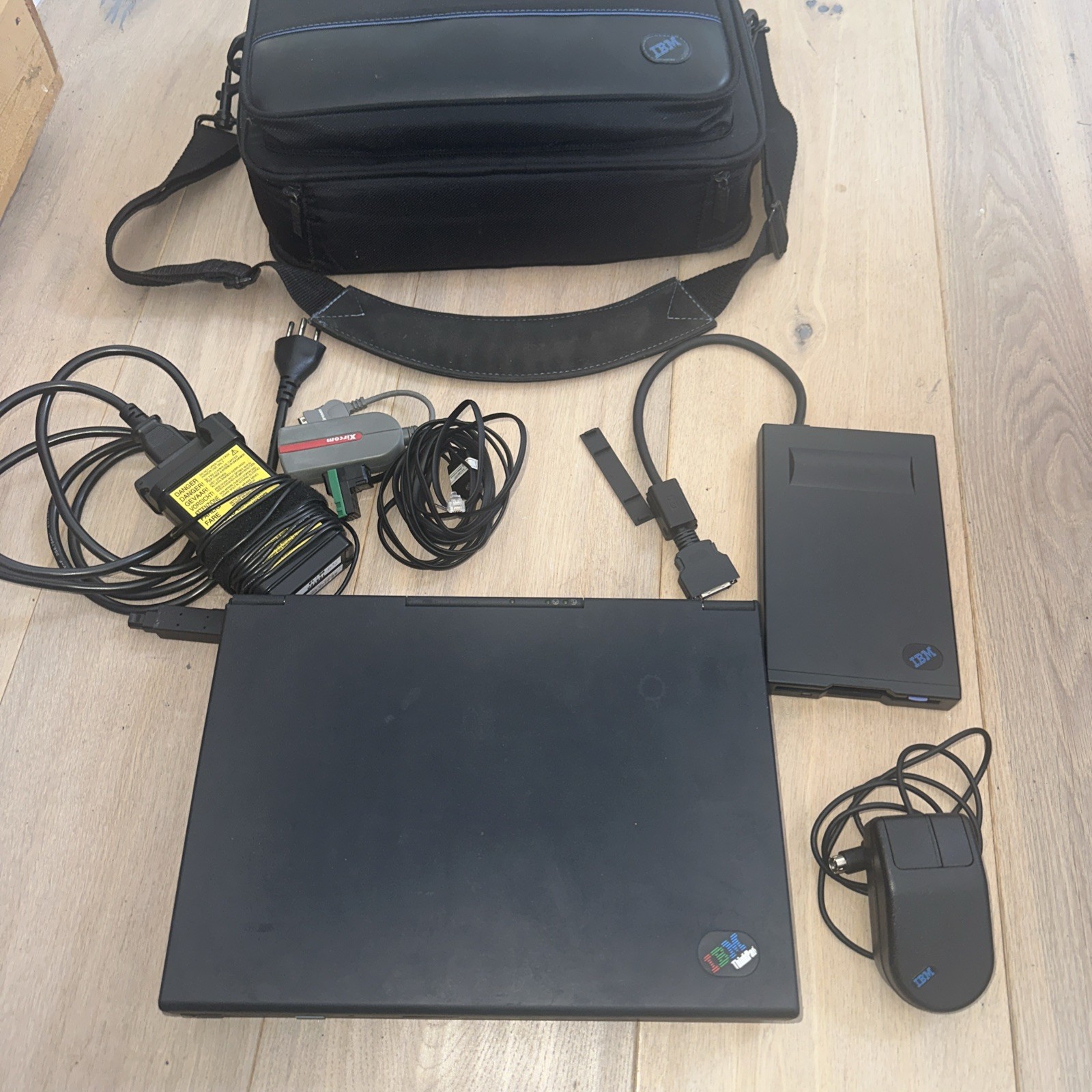 IBM ThinkPad 760 CD with lots of original accessories.